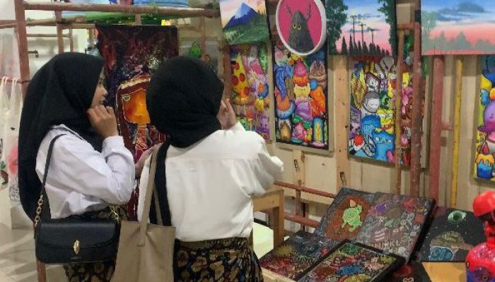 Ciamik! Mahasiswa PGSD UPGRIS Pamerkan Ribuan Karya Seni dalam Education Art Festival