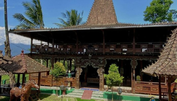 Berikut 5 Tempat Makan dengan View Gunung dan Sawah di Salatiga, Auto Nambah List Kunjungan!