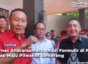 Arnaz Andrarasmara Ambil Formulir di PDIP
