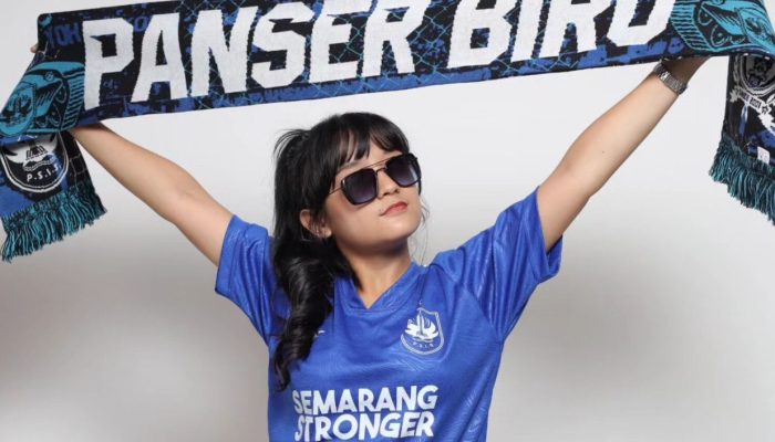 Setia Dukung Mahesa Jenar, Influencer Semarang Deva Doremiva Bikinkan Lagu PSIS: ‘Jiwa Pemenang’