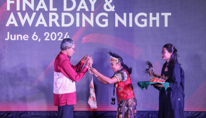 20 Perempuan Pelaku UMKM Raih Awarding Night Women Ecosystem Catalyst 2024