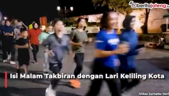 Video Komunitas Blora Berlari Isi Malam Takbiran dengan Lari Keliling Kota