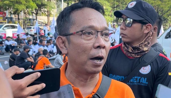 Ragu Investor Mau Ambil Alih Sritex, KSPI Jateng Soroti Dugaan Uang Koperasi Karyawan yang Belum Jelas