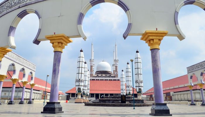 Pengelola MAJT Desak Wali Kota Semarang Tutup 5 Karaoke Liar Dekat Masjid: Masa Pemkot Kasih Izin?