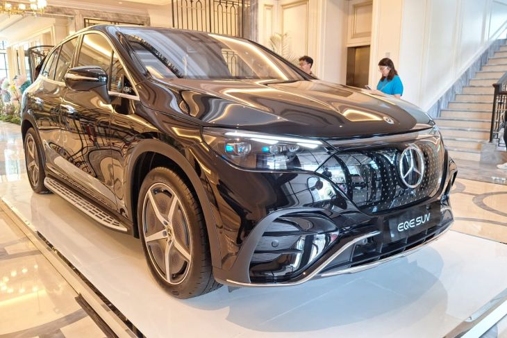 Mercedes-Benz EQE SUV