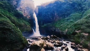 Air Terjun Sikopel, Wisata Hidden Gem di Banjarnegara yang Wajib Dikunjungi saat Liburan Sekolah!