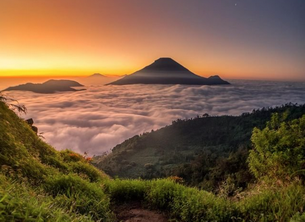 bukit sikunir