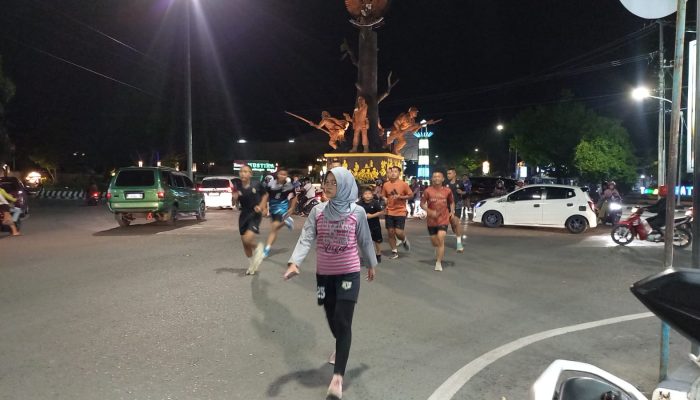 Gak Umum! Pemuda Blora Rayakan Malam Takbiran dengan Olahraga Lari: Takbirun, Looping Alun-alun
