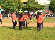 Ibu-ibu PKK Blora Gelar Bersih-bersih Lapangan Kridosono, Ditemukan Banyak Tusuk Sate Berbahaya