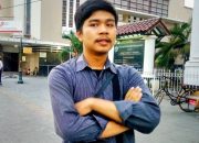 Di Buku | Gambar AI | Frankenstein | Semarang Tertinggal | Kita Kami | 2024 PPDB | Sato Reang