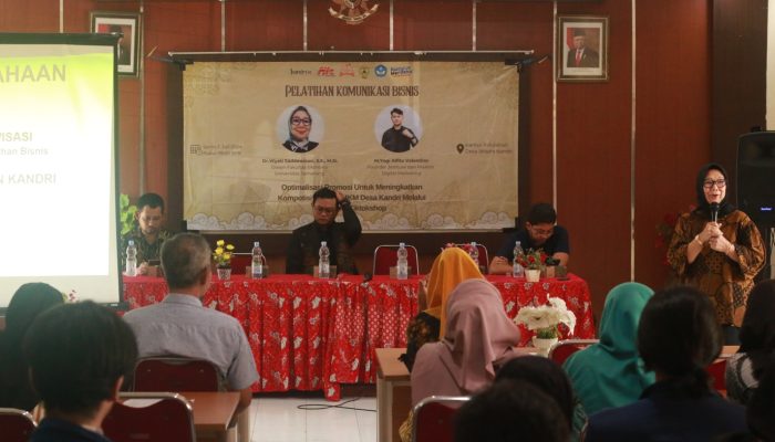 Tingkatkan Digital Marketing, Mahasiswa Ilkom USM Gelar Pelatihan Tiktokshop untuk UMKM Desa Wisata Kandri