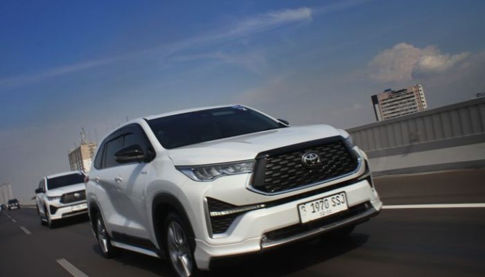 Banyak Fitur Canggih, Toyota Kijang Innova Zenix Mobil Hybrid Family Friendly, Ini Spesifikasinya