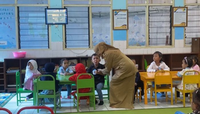 Lho kok Mewek? Begini Keseruan Siswa TK di Hari Pertama Masuk Sekolah, Ada Rewel hingga Nangis