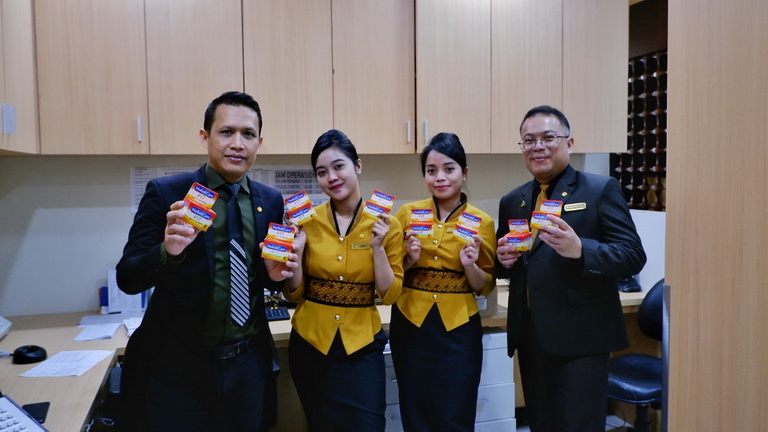 Hotel Ciputra Semarang Bagi Vitamin C untuk Tingkatkan Daya Tahan Tubuh Karyawan