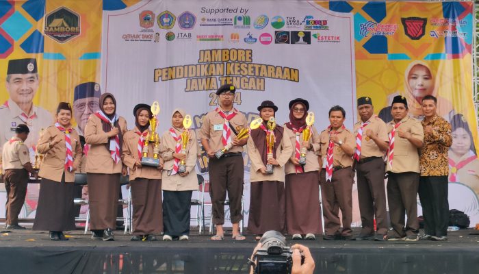Kota Semarang Raih Juara Umum Jambore Pendidikan Kesetaraan Jateng