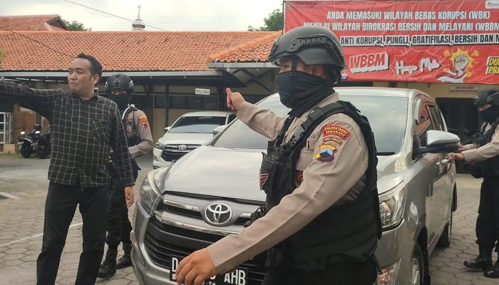 KPK Lanjut Geledah Kantor Dispendukcapil Kota Semarang