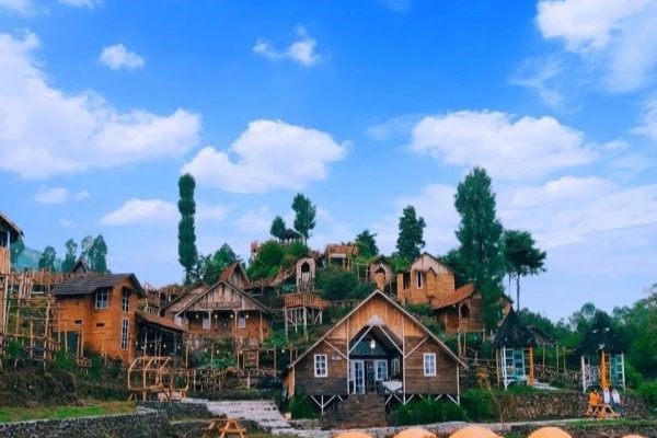 Kampoeng Atas Awan