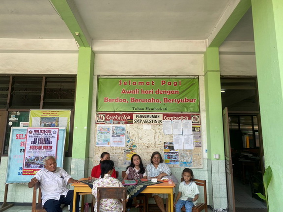 sekolah swasta gratis