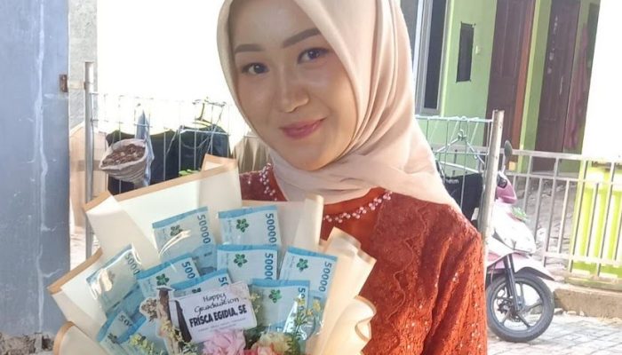 Idaman! Ibu Kos di Semarang Ini Rutin Rayakan Ultah Penghuninya, Kasih Rp1 Juta Kalau Dapat IPK 4