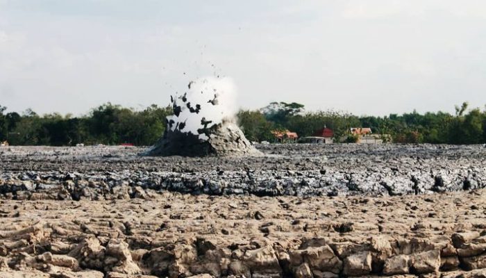 ‘Dolan’ ke Bledug Kuwu, Daya Tarik Wisata Grobogan yang Diselimuti Legenda dan Berbagai Fenomena