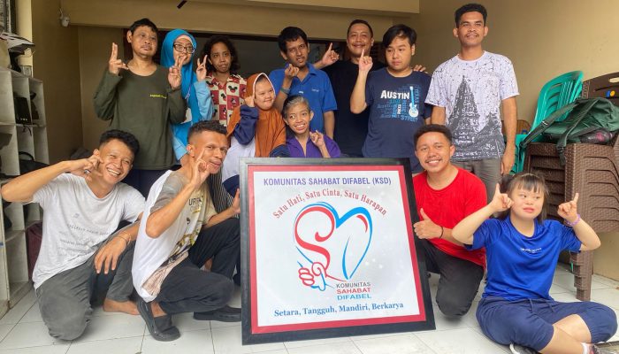 Bertahun-tahun Mengabdi, Alasan Pria asal Sumba Ini Ingin Menjadi Pastor Unik!