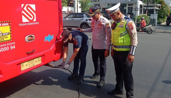 Bus Trans Semarang Keluarkan Asap ‘Cumi Darat’, Ini Kata Pakar Transportasi soal Masalah Angkutan Umum