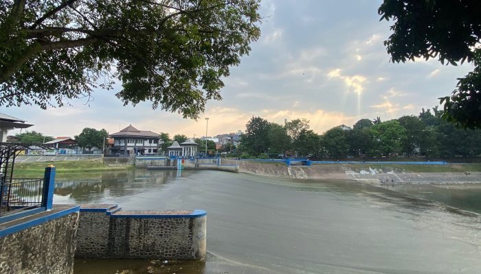 Resmi Dilarang, Begini Suasana Anyar Bendungan Pleret di Banjir Kanal Barat yang Sempat Viral