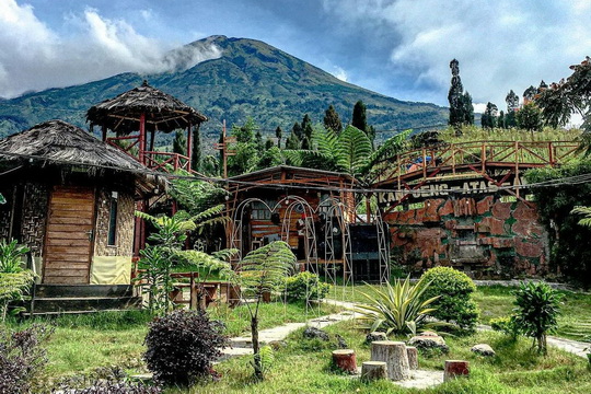 Kampoeng Atas Awan Temanggung