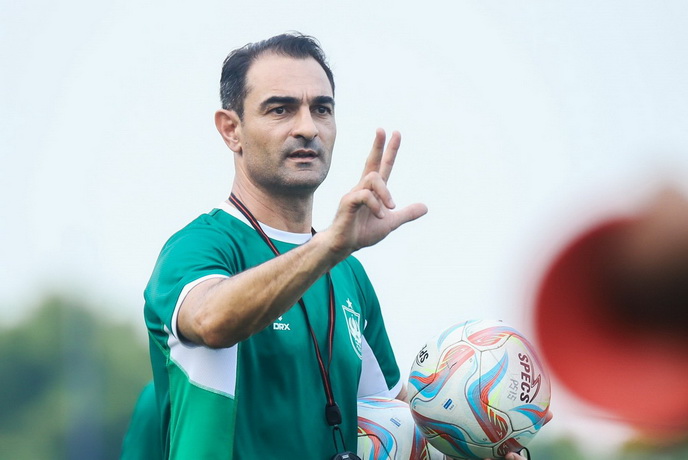 PSIS Padang | PSIS Ramadan | PSIS Makassar | PSIS Solo | PSIS Pemain Lokal | PSIS Coba | PSIS Putaran Kedua | Dewa PSIS | Agius Uji Coba Pemain | PSIS Evandro