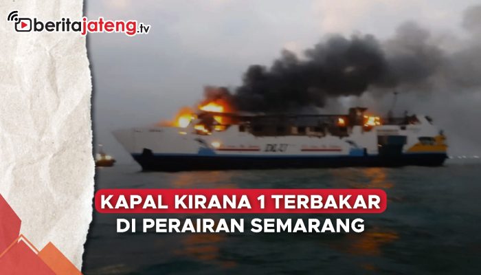 Video Kapal Kirana 1 Terbakar di Perairan Semarang
