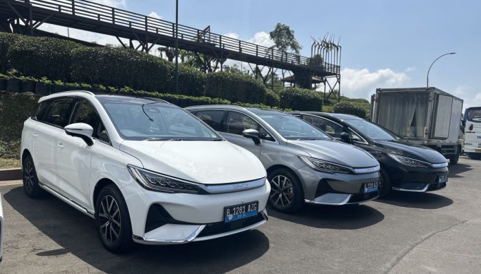 Mobil MPV Listrik Pertama di Indonesia, Begini Spesifikasi BYD M6, Harga Mulai Rp300 Jutaan Saja