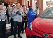 Viral Calya Merah Seruduk Polisi Kudus hingga Nyangkut di Kap Mobil, Pelaku Ngaku Gegara Hal Ini