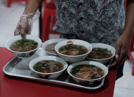sop ayam pak min