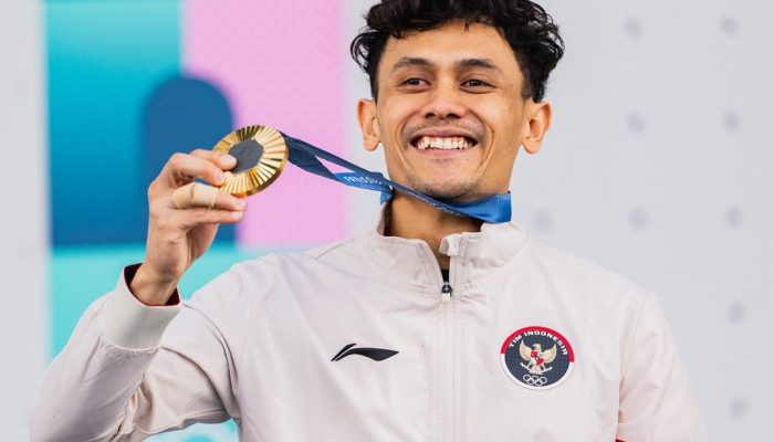 Dapat Bonus Rp6 Miliar, Veddriq Leonardo Niatkan Haji untuk Orang Tua