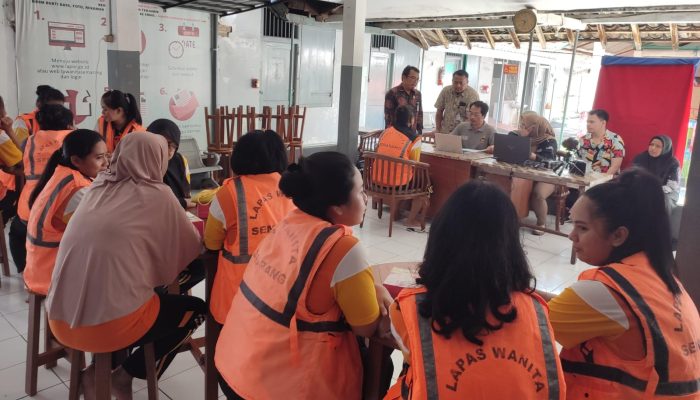 Siapkan TPS Khusus di Lapas Perempuan, KPU Kota Semarang Lakukan Perekaman Biometrik 12 Napi