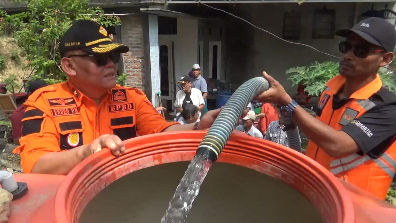 Pemkot Distribusikan Air Bersih ke Lokasi Kekeringan di Kota Semarang