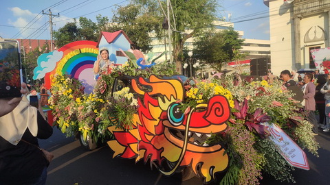 Semarang Merdeka Flower Festival 2024 Lebih Meriah, Ada Pawai Sepeda Hingga Mobil Berhiaskan Bunga