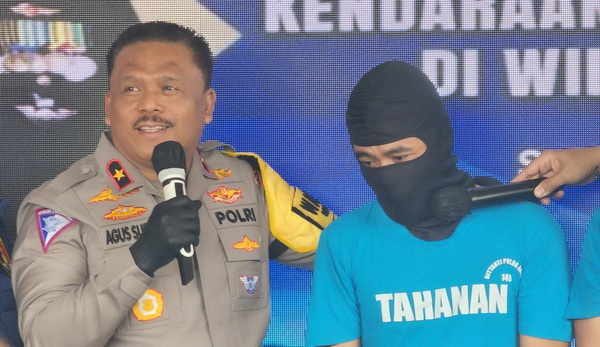 Penadah Mobil