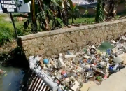 Sungai Sering Dibersihkan, Viral Warga Panggil Pandawara saat Sampah Menumpuk