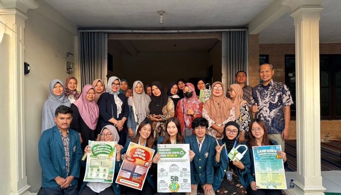 Penyuluhan Metode 5R, Mahasiswa KKN Tim II 2024 Fisip Undip Ajari Manajemen Kelola Sampah Plastik