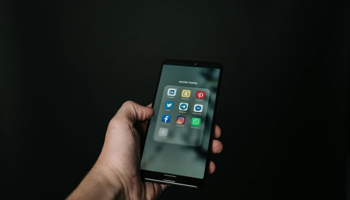 Viral Akun Medsos X Besar Ditawari jadi Buzzer buat Gagalkan Demo ‘Peringatan Darurat’? Duitnya Bisa Buat Pensiun!