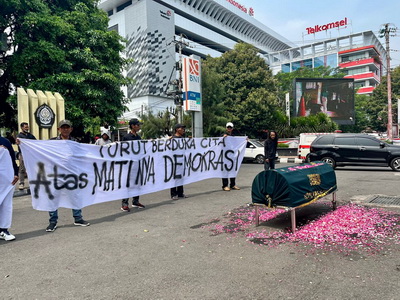 demo semarang | UU Pilkada
