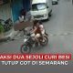 curi besi tutup got