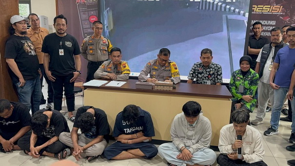 Kota Semarang Gangster Mahasiswa Udinus