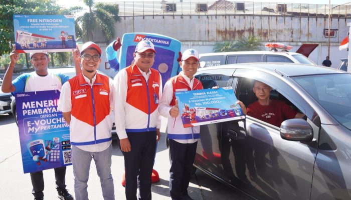 Pertamina Patra Niaga JBT Sapa dan Apresiasi di Hari Pelanggan 2024