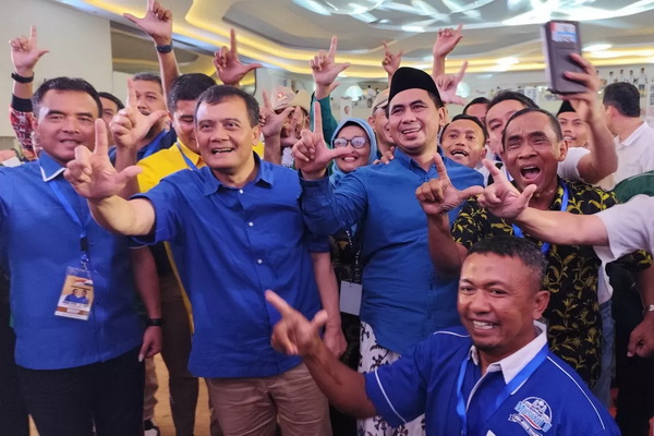 Survei Kanigoro Network: Ahmad Luthfi dan Taj Yasin Unggul di Pilgub Jateng 2024, Dikenal Baik di Kalangan Baby Boomers