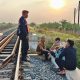 KAI Tegas Larang Masyarakat Beraktivitas di Jalur Kereta Api