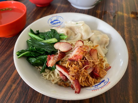 Mie Suikiaw