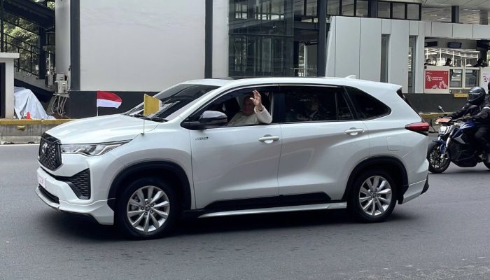 Tak Mau Tumpangi Mobil Mewah di Indonesia, Paus Fransiskus Pilih Naik Innova Zenix, Ini Spesifikasinya