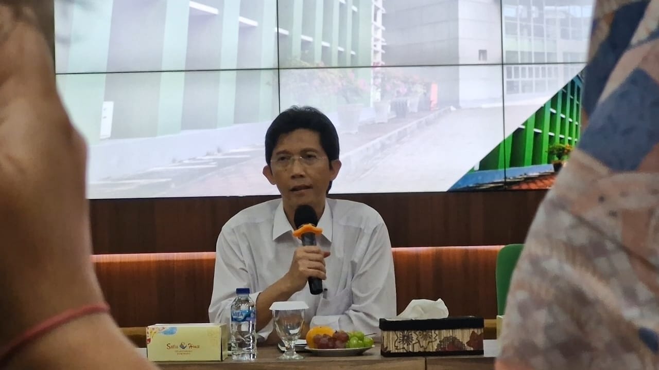 Dekan FK Undip, Yan Wisnu Prajoko